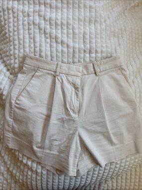 Banana Republic work or golf shorts size 2! Like New